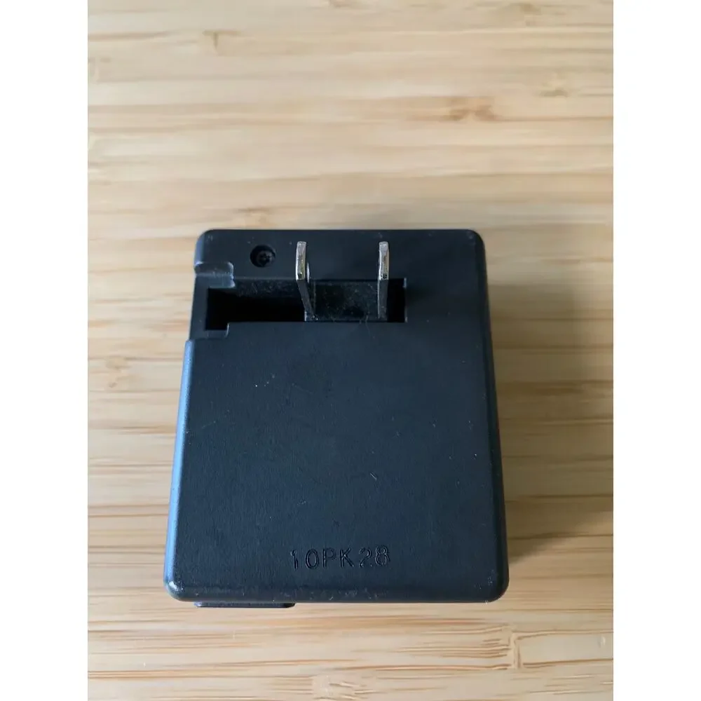 Nikon AC Adapter DH-68P Black Preowned